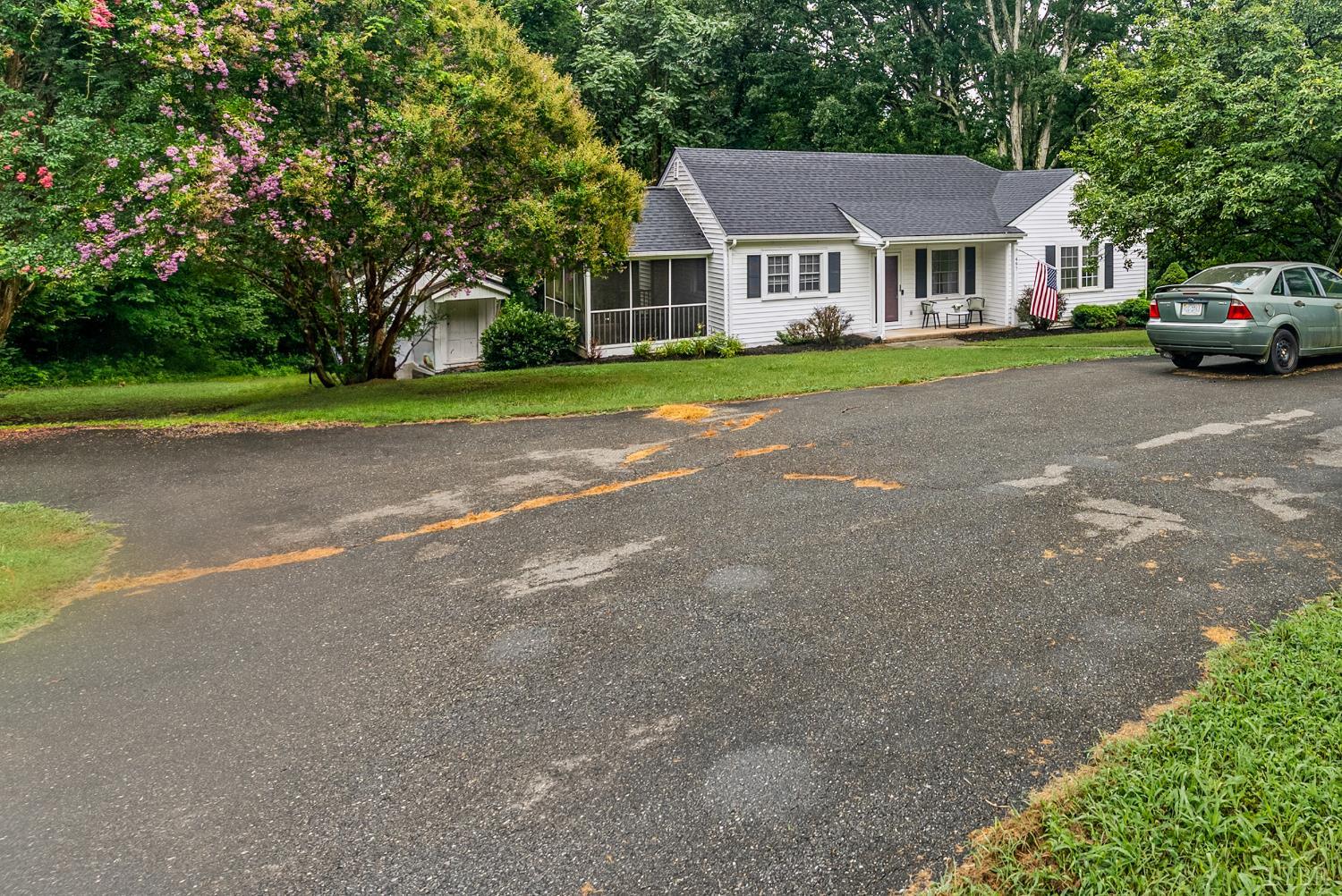 497 Winesap Road Madison Heights, VA 24572 - Photo 34 of 46 Gallery Image 34