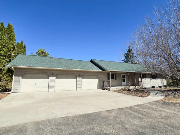 $749,000 | 45586 Sunnybrook Trail, Vergas, MN 56587