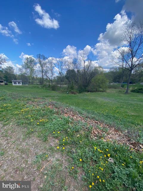 1271 Temple Road Pottstown, PA 19465 - Photo 3 of 5