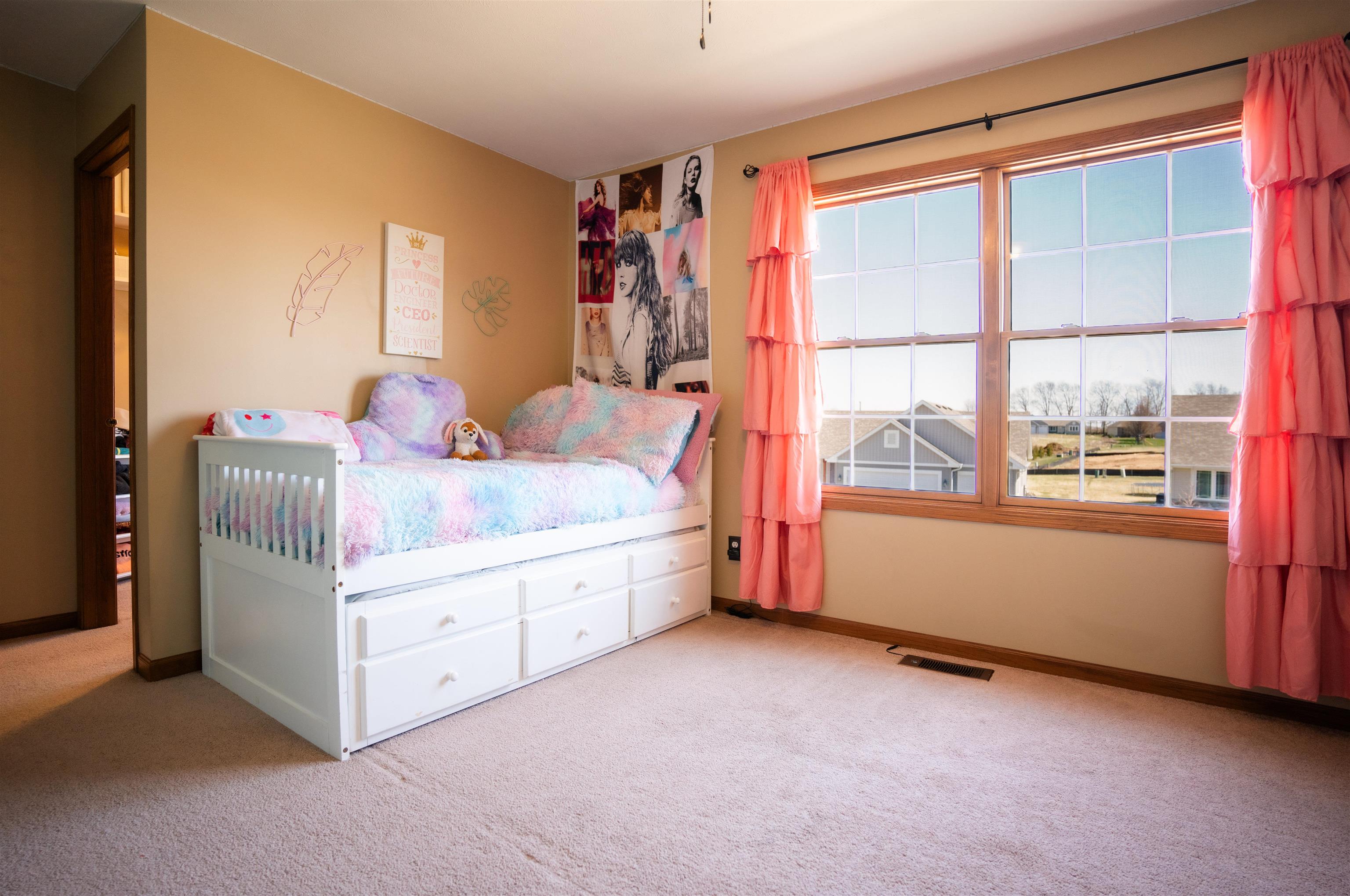 314 Brocket Trail Belvidere, IL 61008 - Photo 31 of 46 a bed room with a bed and a window