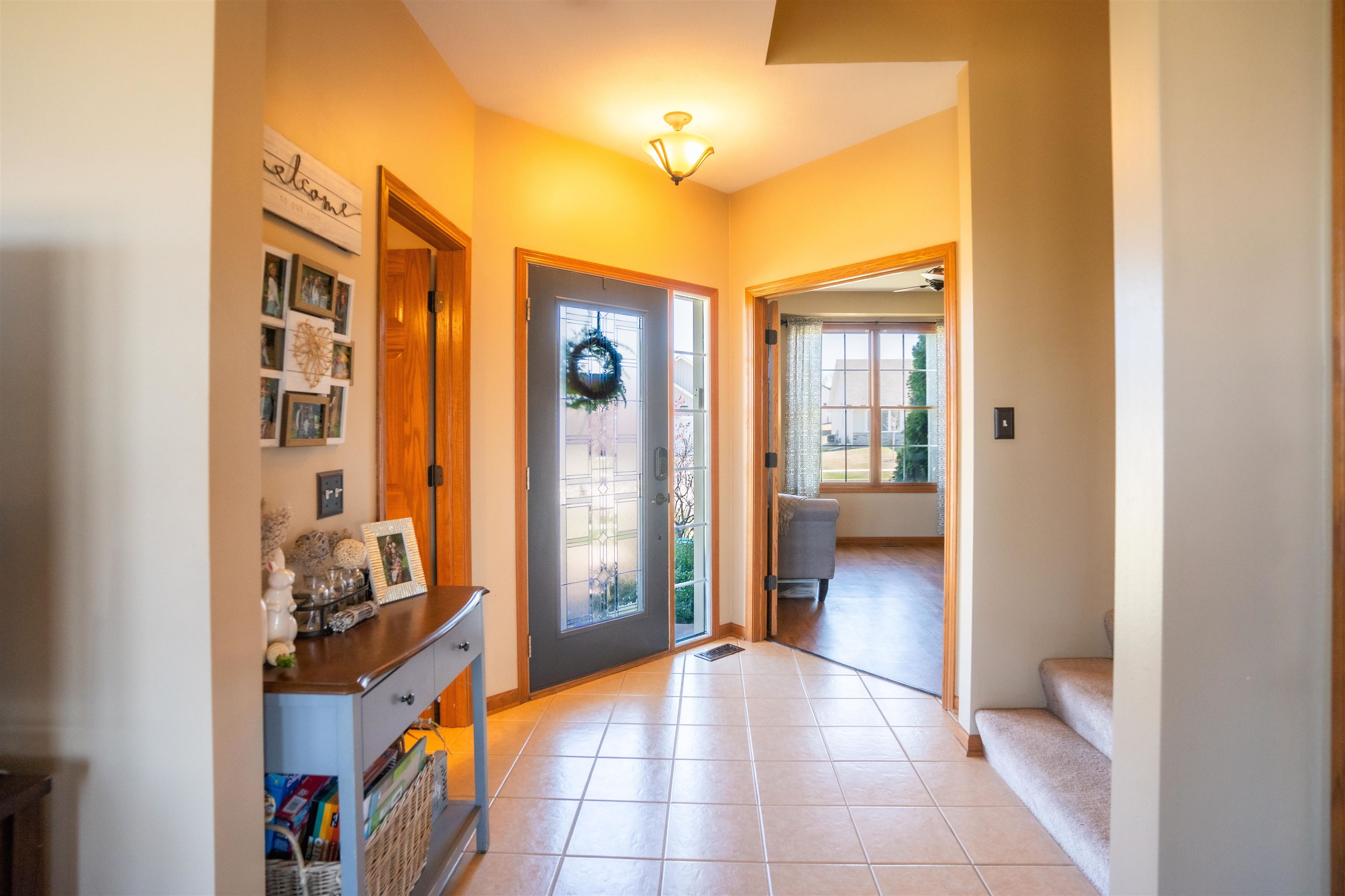 314 Brocket Trail Belvidere, IL 61008 - Photo 6 of 46 a view of livingroom with furniture and front door