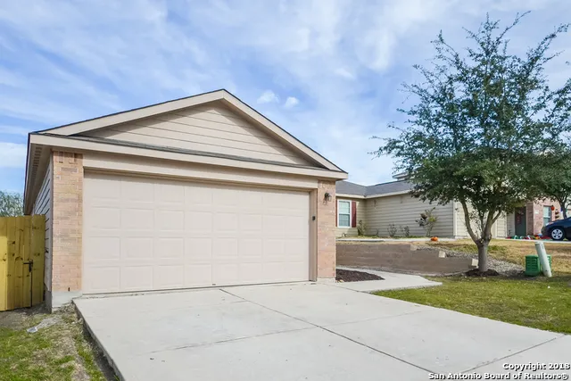 $1,550 | 11415 Coral, San Antonio, TX 78252