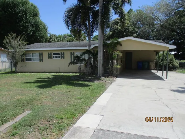 $340,000 | 1107 Southeast 8th Avenue, Okeechobee, FL 34974
