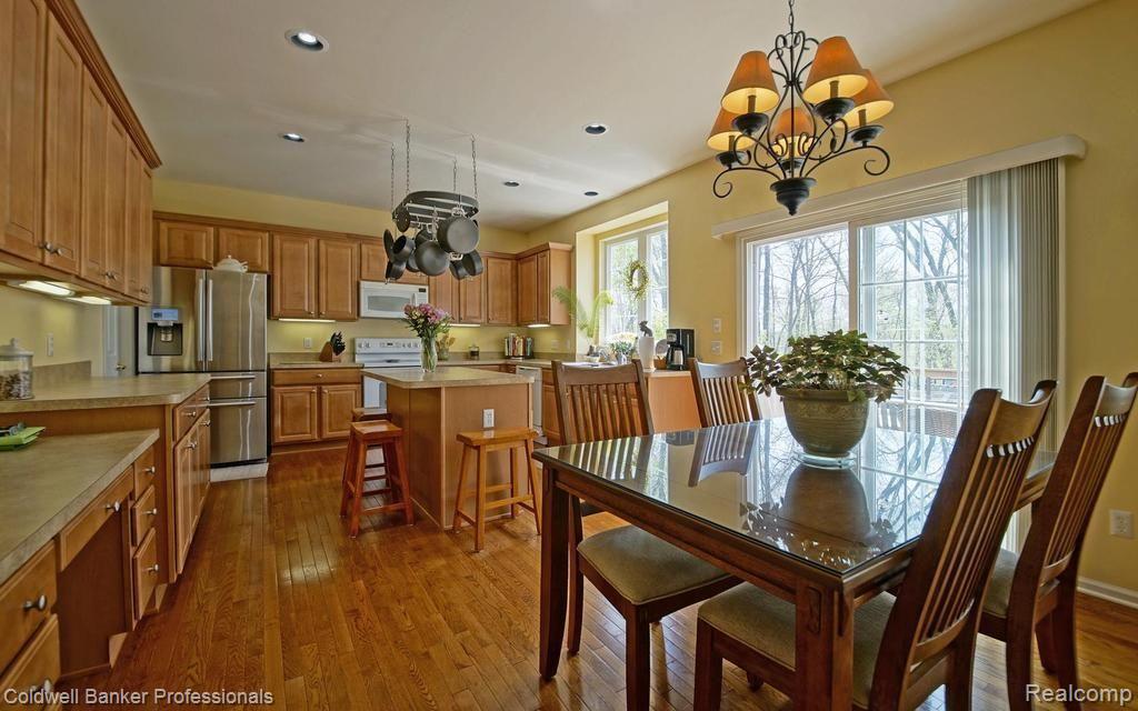 4104 Merriman Loop Howell, MI 48843 - Photo 7 of 27 7-photo-web-1024x640-102494.jpg