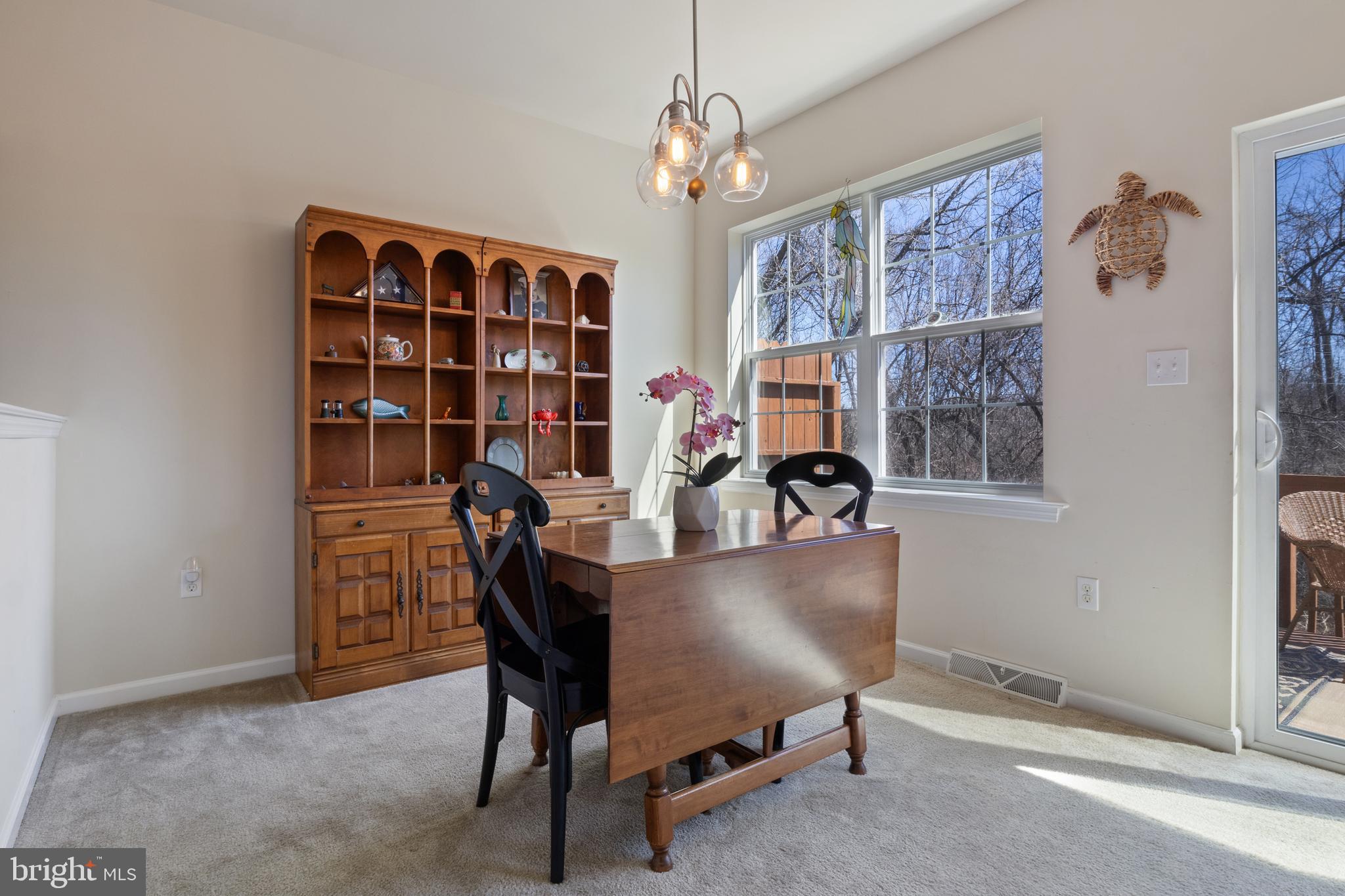 2464 Schultz Way York, PA 17402 - Photo 10 of 40 Gallery Image 10