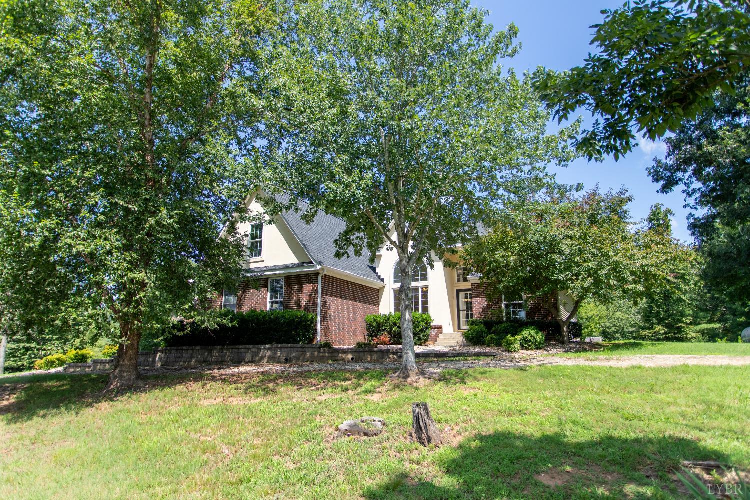 549 Thrashers Creek Road Amherst, VA 24521 - Photo 49 of 66 a view of a house with swimming pool and a yard