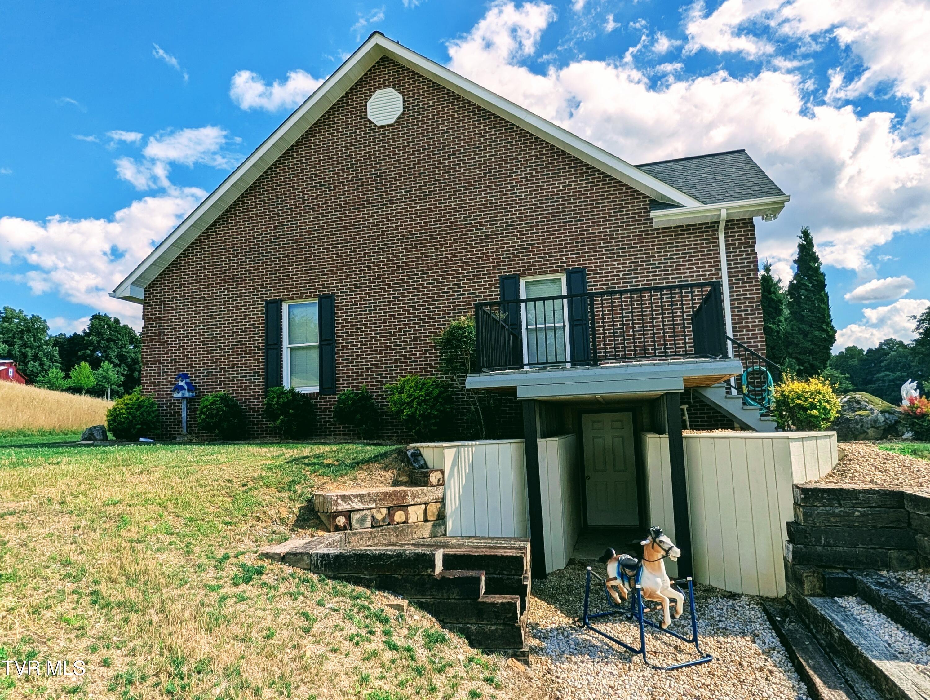 163 Dixie Road Clintwood, VA 24228 - Photo 11 of 57 5790