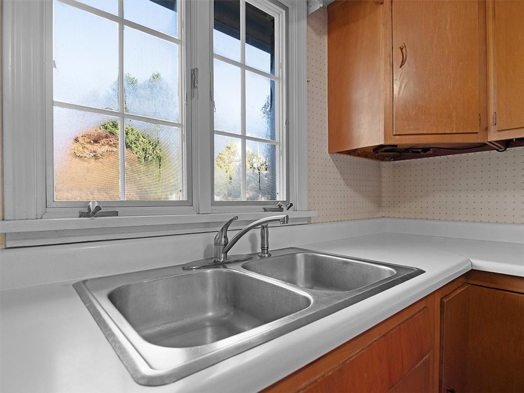 12 Old Post Road Perinton, NY 14450 - Photo 10 of 49 Gallery Image 10