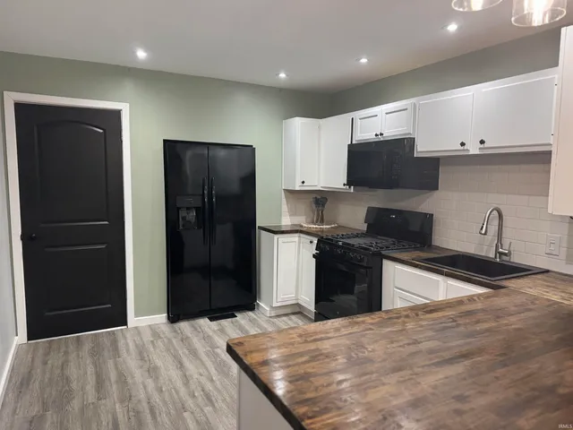 $199,400 | 136 West Meek Drive, Bunker Hill, IN 46914