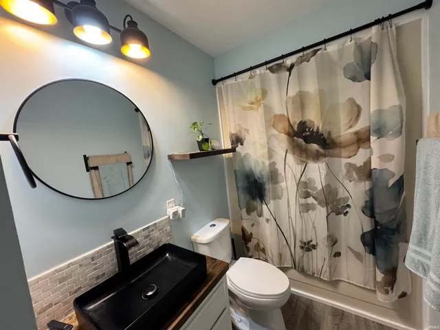 $199,400 | 136 West Meek Drive, Bunker Hill, IN 46914