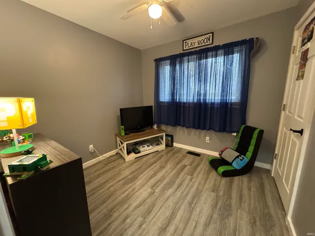 $199,400 | 136 West Meek Drive, Bunker Hill, IN 46914