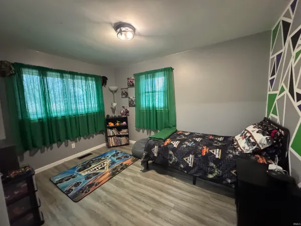 $183,500 | 136 West Meek Drive, Bunker Hill, IN 46914