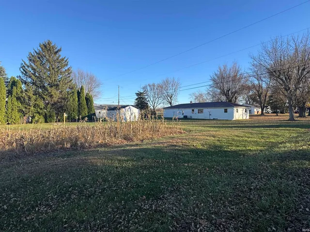 $199,400 | 136 West Meek Drive, Bunker Hill, IN 46914