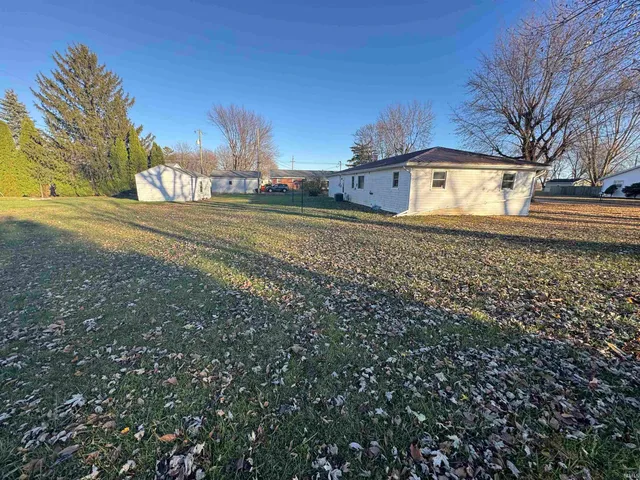 $199,400 | 136 West Meek Drive, Bunker Hill, IN 46914