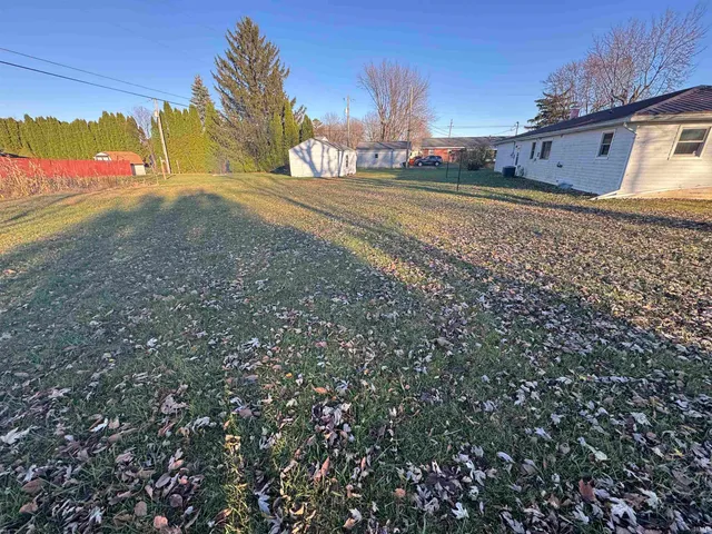 $199,400 | 136 West Meek Drive, Bunker Hill, IN 46914