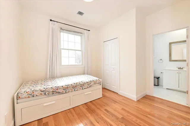 $1,049,000 | 551 Grand Avenue, Lindenhurst, NY 11757