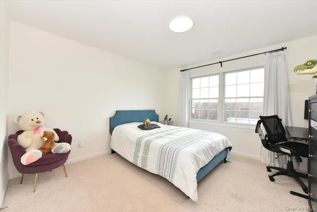 $1,049,000 | 551 Grand Avenue, Lindenhurst, NY 11757