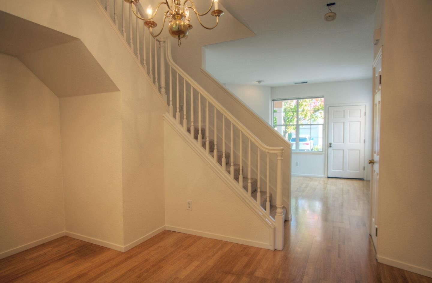 104 Whits Road Mountain View, CA 94040 - Photo 6 of 24