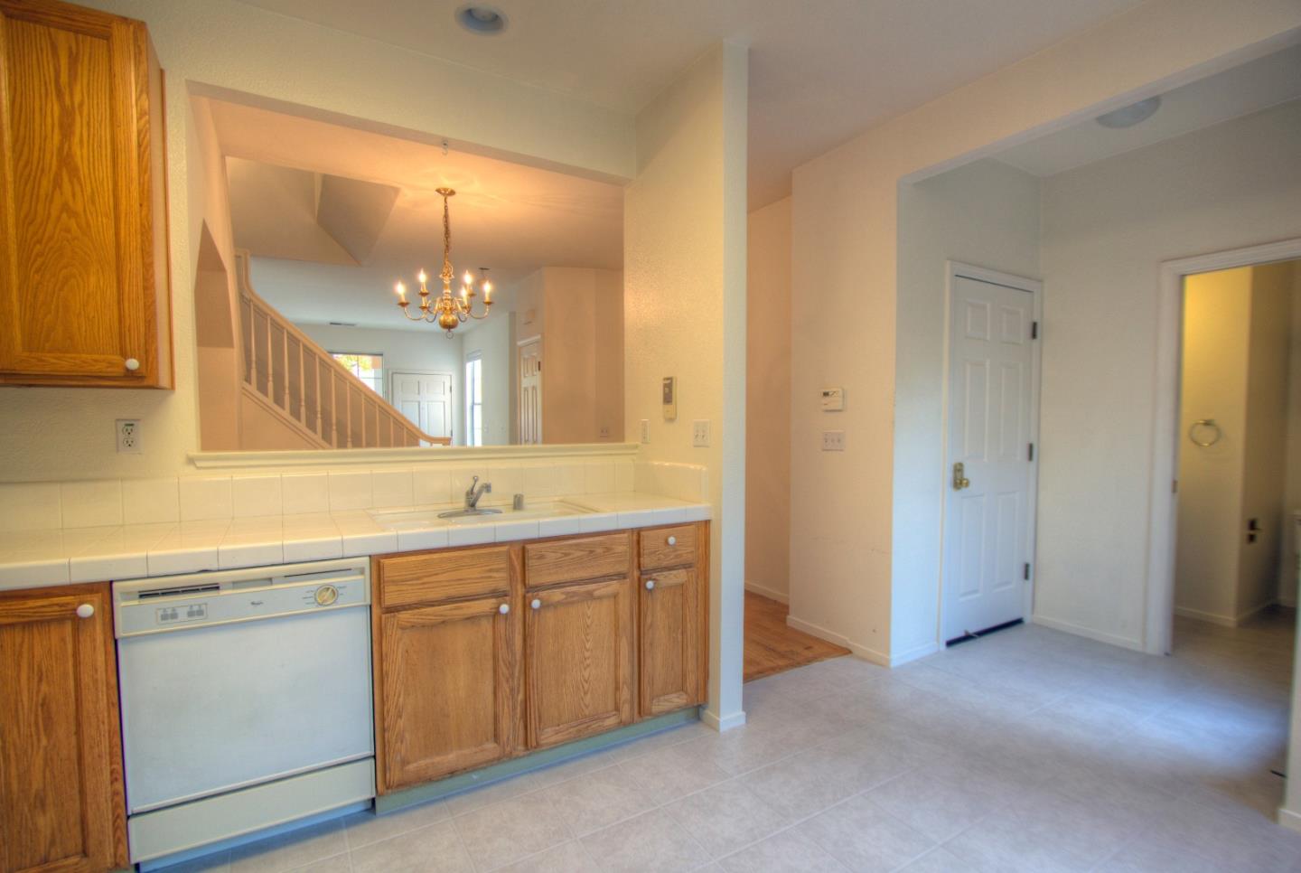 104 Whits Road Mountain View, CA 94040 - Photo 8 of 24