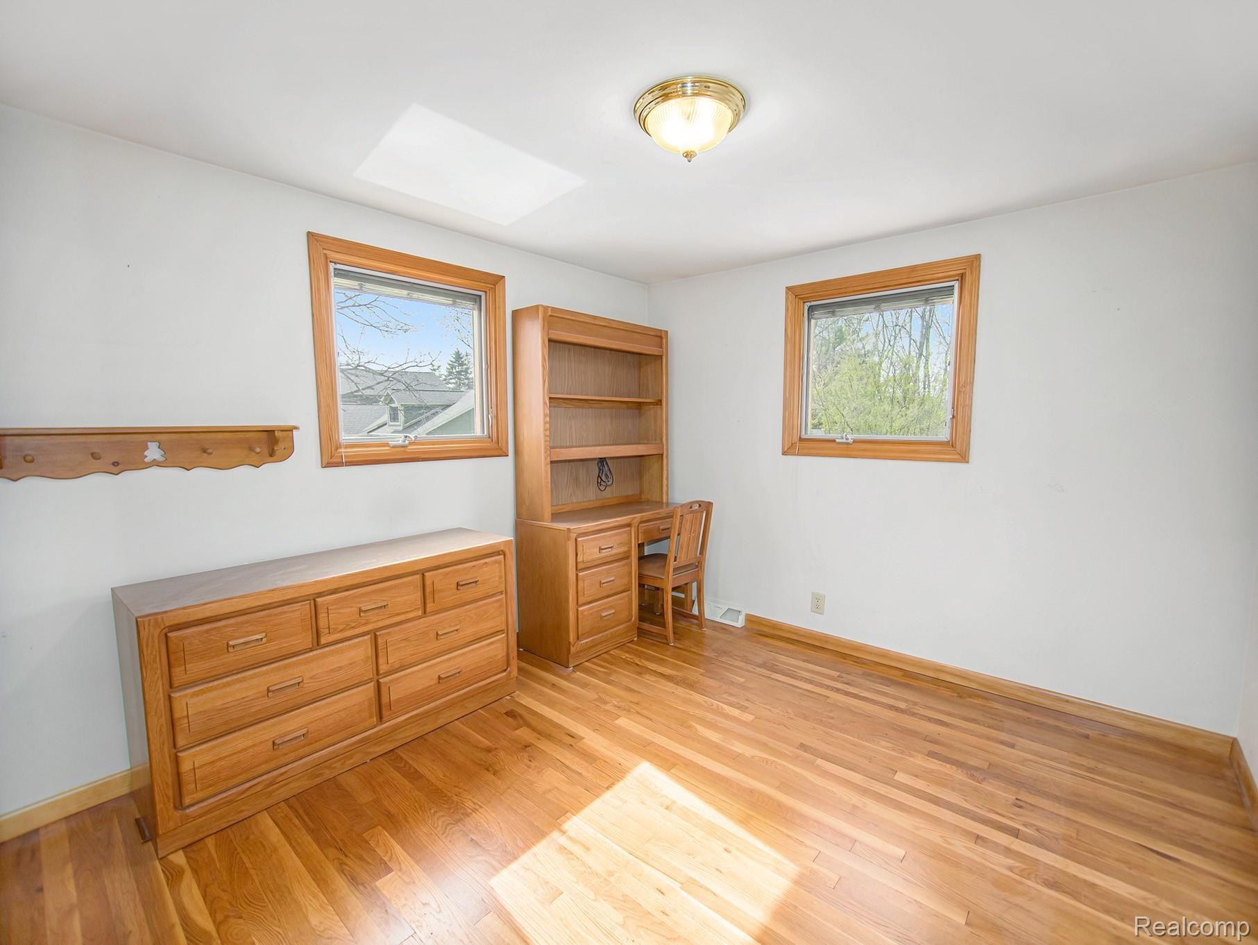 751 Edgewood Drive Rochester, MI 48306 - Photo 23 of 54 751 Edgewood Dr_9.jpg