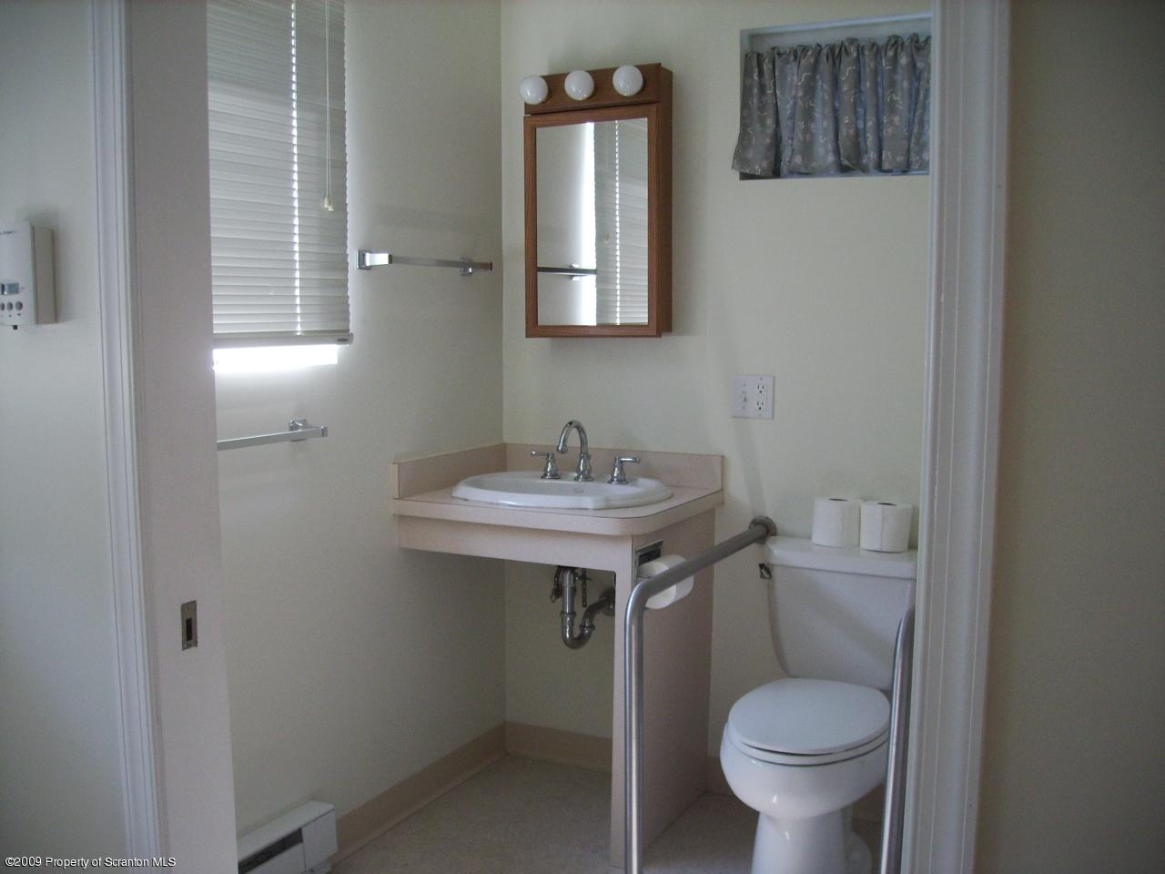 605 Shady Lane Road Clarks Summit, PA 18411 - Photo 12 of 20 Gallery Image 12