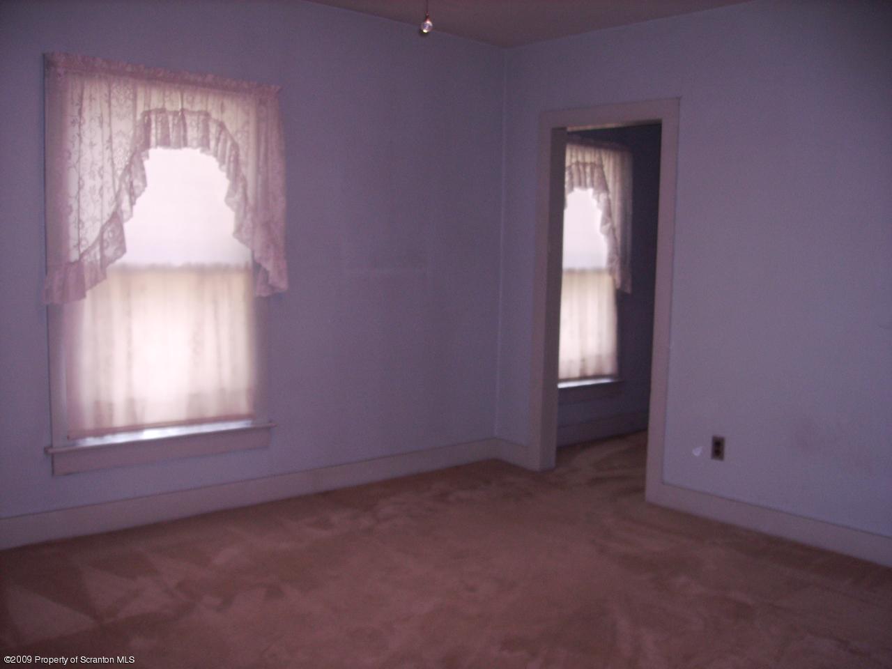 605 Shady Lane Road Clarks Summit, PA 18411 - Photo 17 of 20 Gallery Image 17