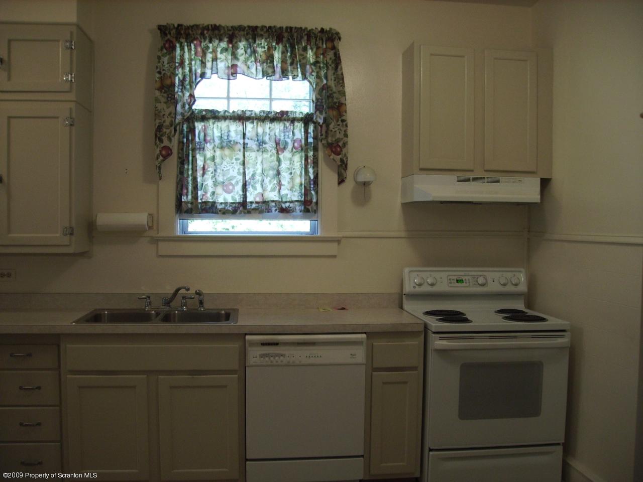 605 Shady Lane Road Clarks Summit, PA 18411 - Photo 9 of 20 Gallery Image 9