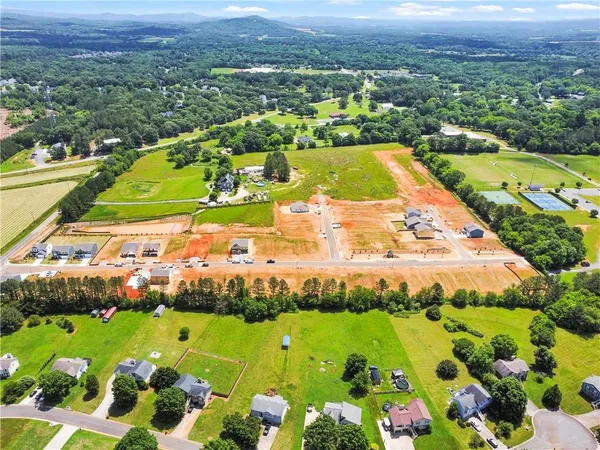 $399,990 | 132 Cherry Gln Way, Euharlee, GA 30145