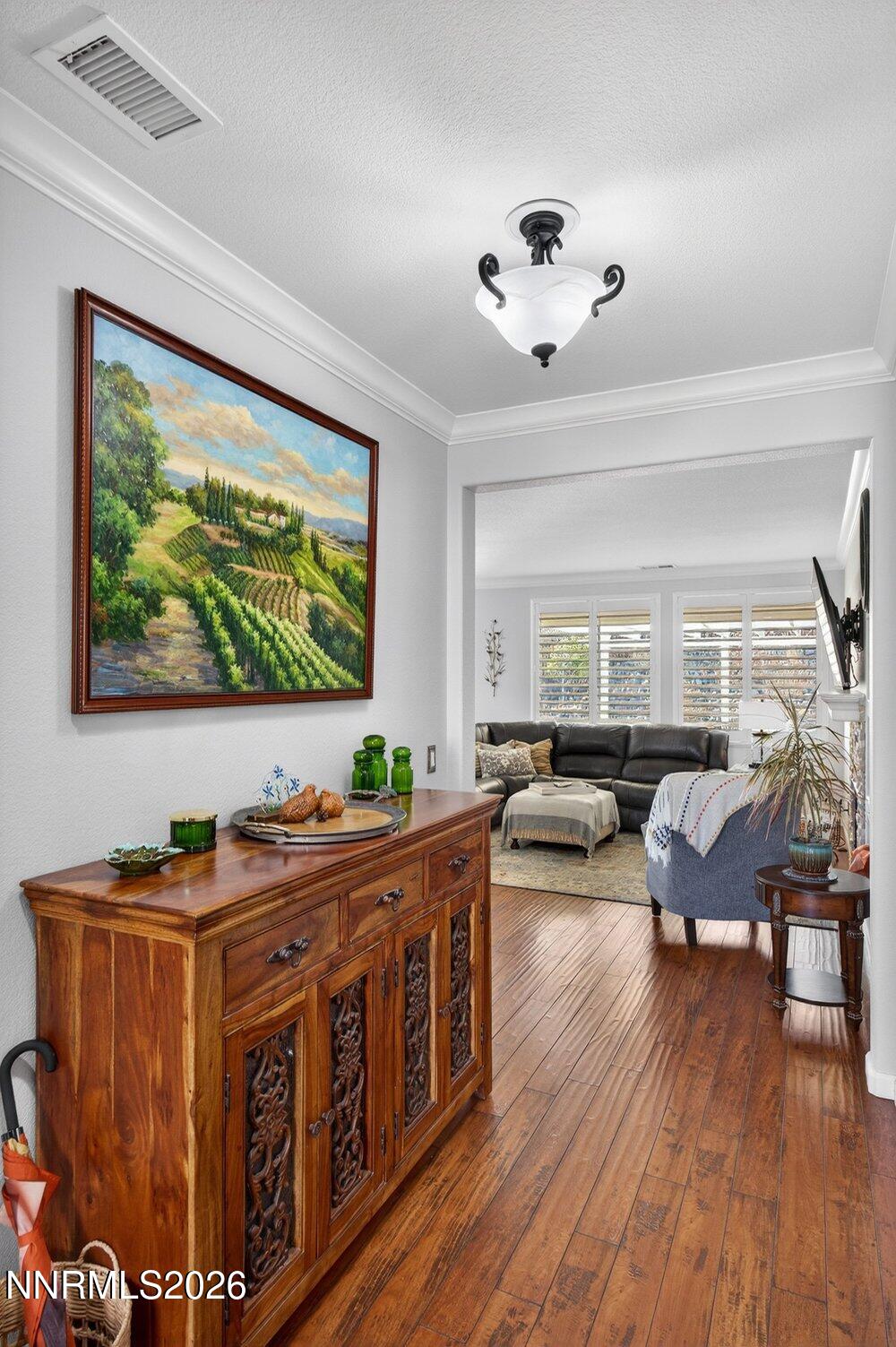 1473 Hogadon Way Reno, NV 89523 - Photo 5 of 40 a living room with furniture and a flat screen tv