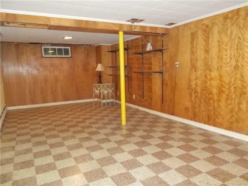 509 Ocean House Road Cape Elizabeth, ME 04107 - Photo 6 of 23 Den/Family/Great Room. Finished...
