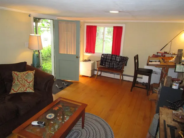 $430,000 | 1950 North Main Street, Londonderry, VT 05148