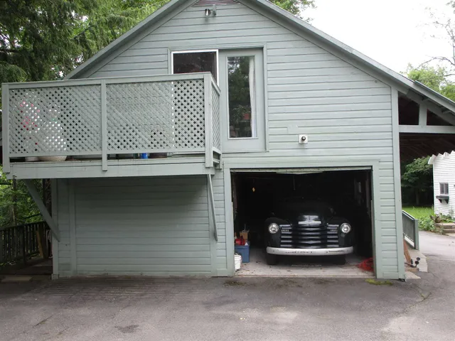 $430,000 | 1950 North Main Street, Londonderry, VT 05148