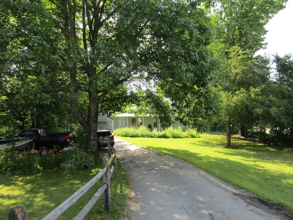 $430,000 | 1950 North Main Street, Londonderry, VT 05148