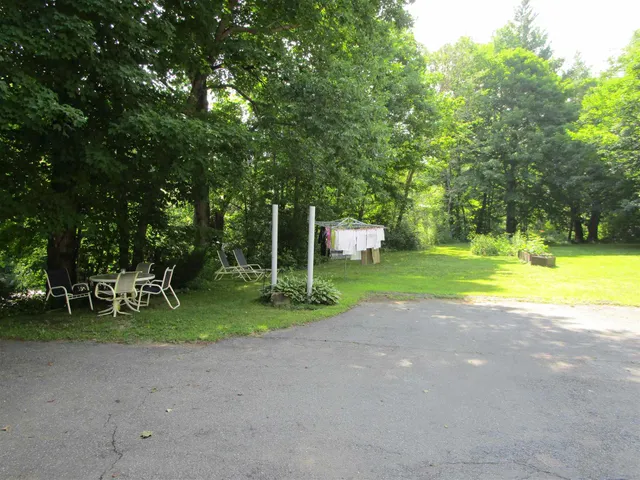 $430,000 | 1950 North Main Street, Londonderry, VT 05148