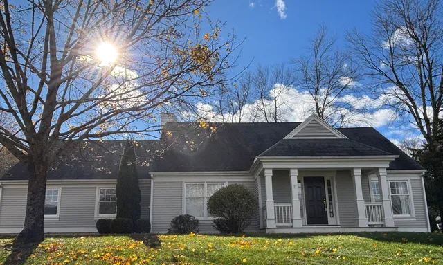 $530,000 | 13 Caveson Court, Unit 13, Middlebury, CT 06762