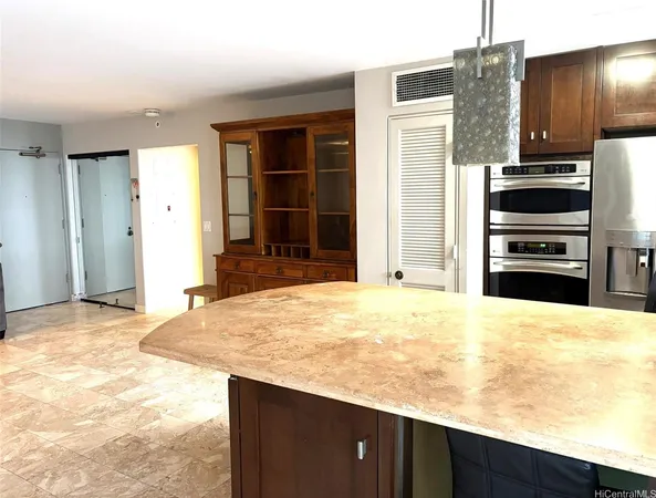 $715,000 | 1212 Nuuanu Avenue, Unit 3907, Honolulu, HI 96817