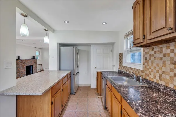 $4,000 | 109-21 215th Street | Bellaire Estates