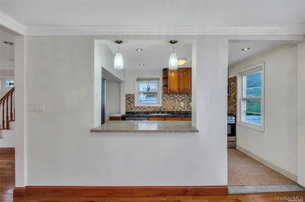 $4,000 | 109-21 215th Street | Bellaire Estates