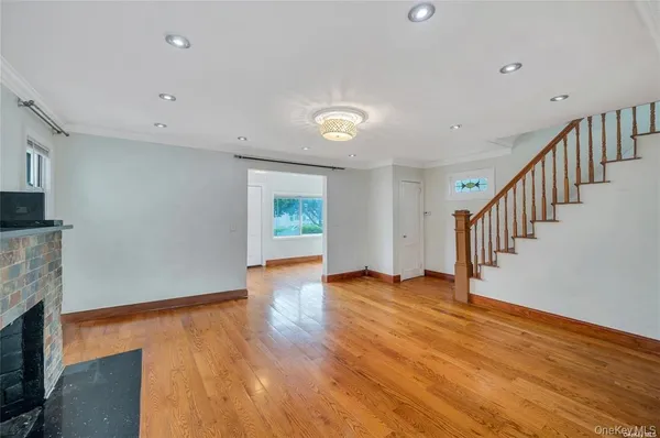 $4,000 | 109-21 215th Street | Bellaire Estates