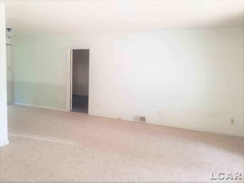 2691 East Carleton Road Adrian, MI 49221 - Photo 17 of 35 31391491-16.JPG