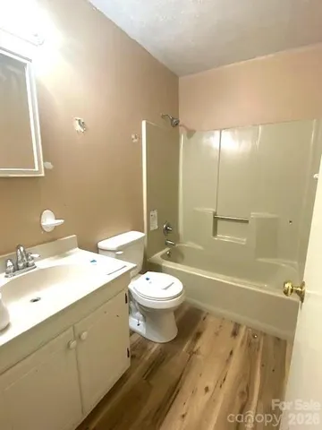 $275,000 | 15 Golden Oaks Lane, Fletcher, NC 28732