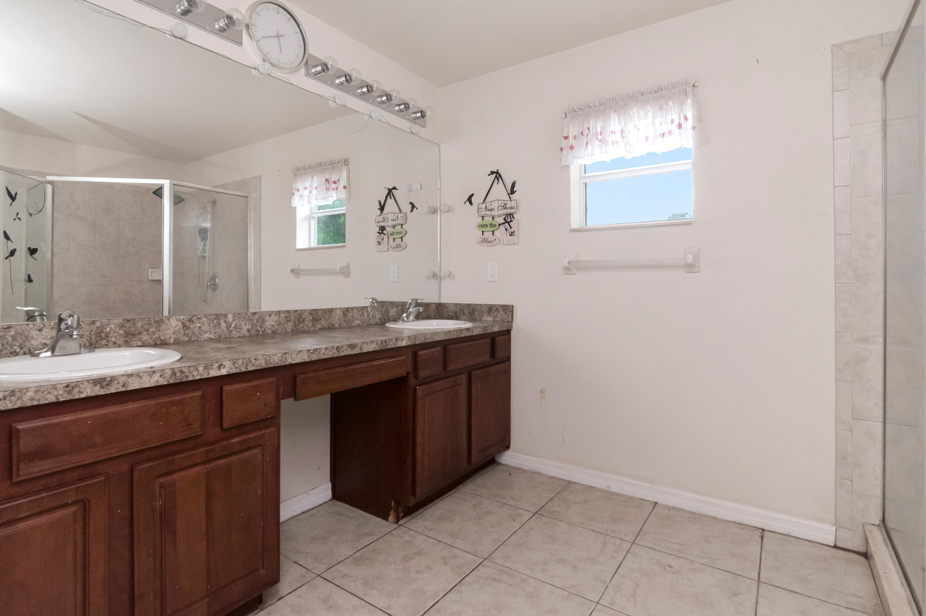 12276 Villa Road Spring Hill, FL 34609 - Photo 10 of 39 26-print-26 - bathroom