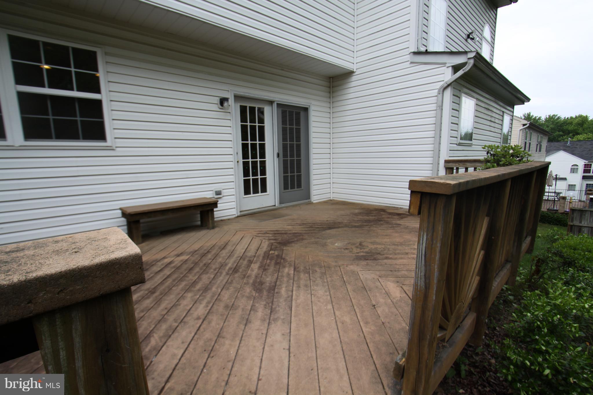15204 Ridall Court Accokeek, MD 20607 - Photo 21 of 24 Exterior decking