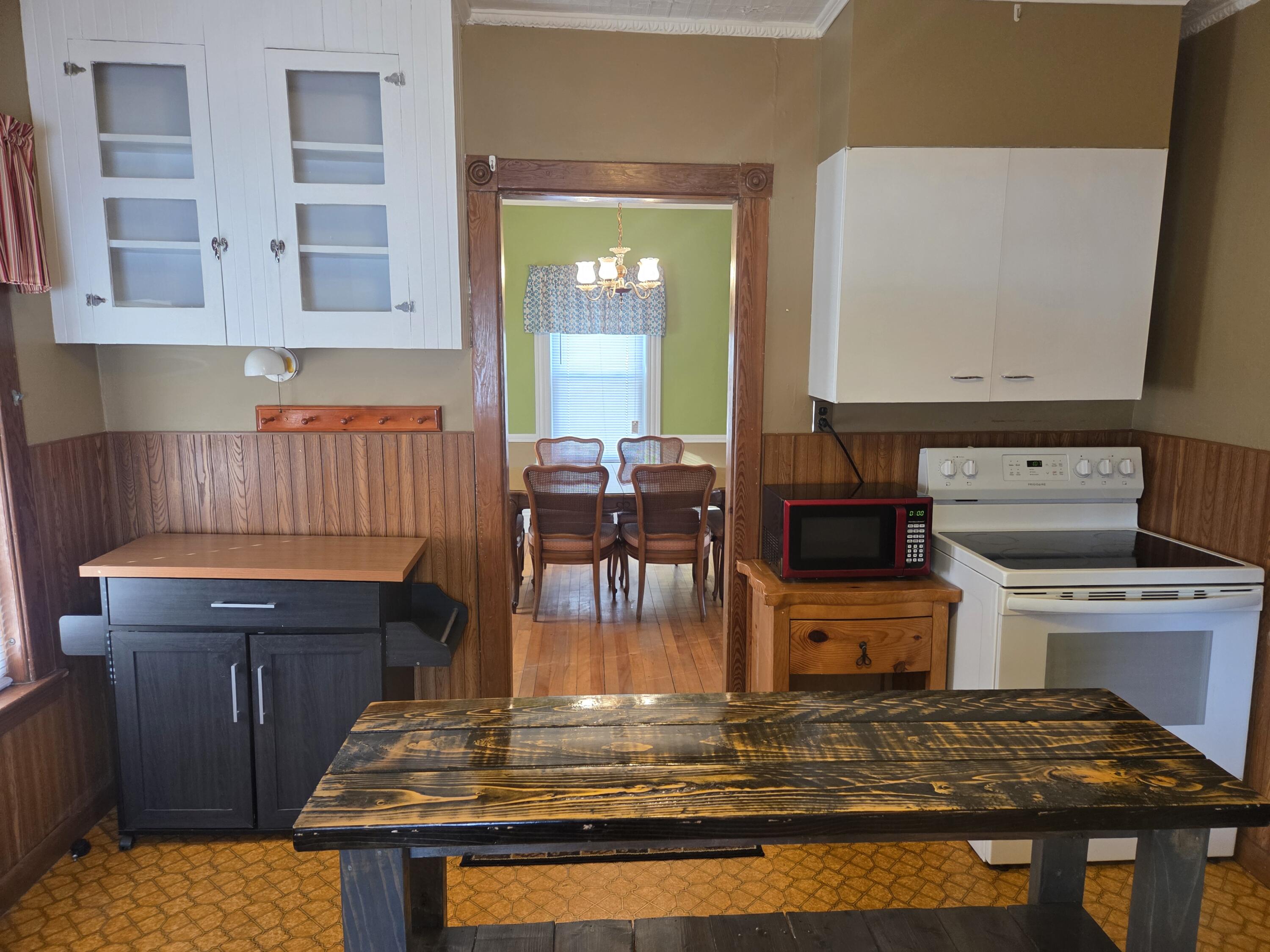 68 Katahdin Avenue Millinocket, ME 04462 - Photo 10 of 56 1000016078