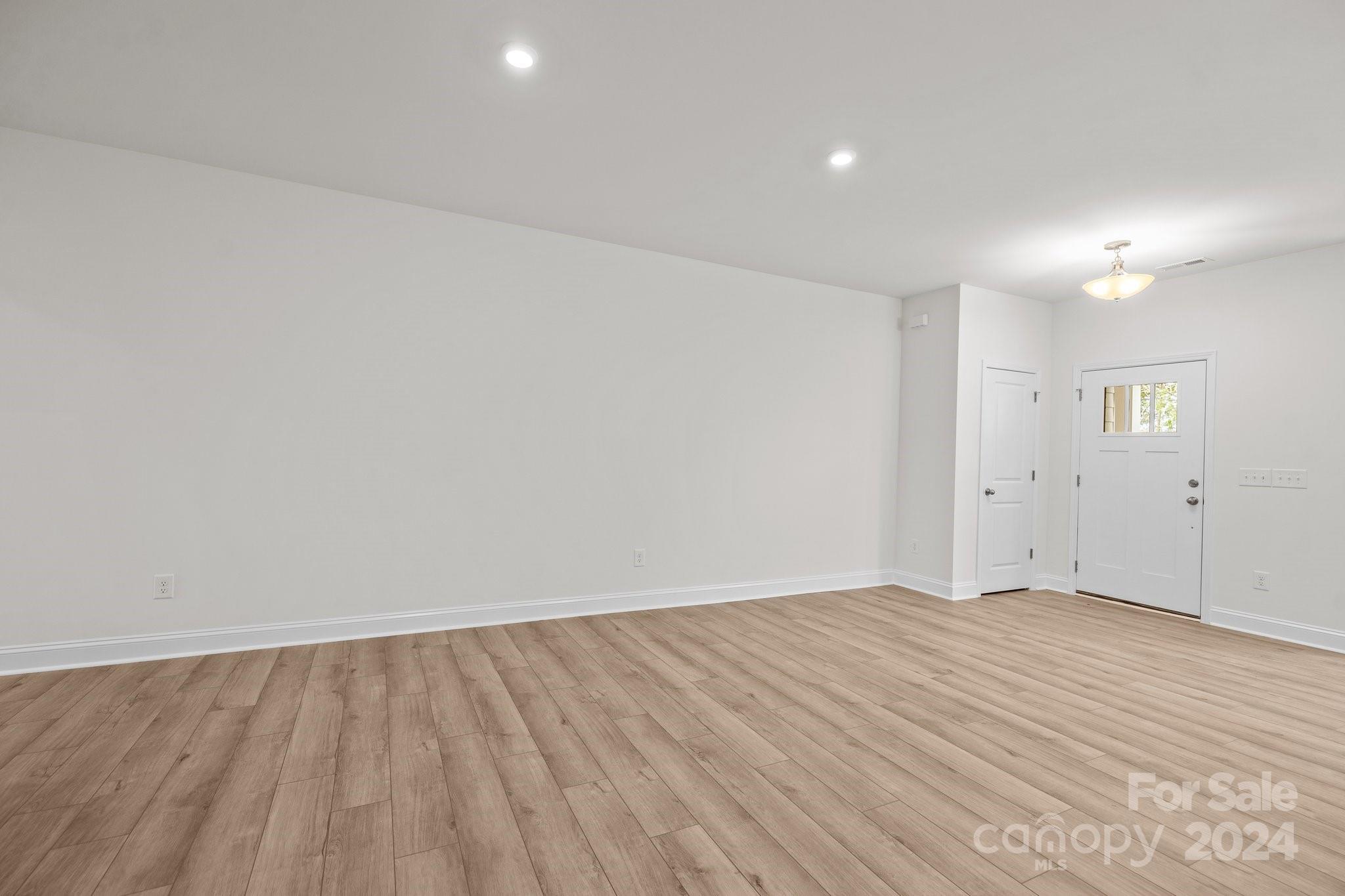 2021 Near Pt Road, Unit 18 Charlotte, NC 28208 - Photo 4 of 29