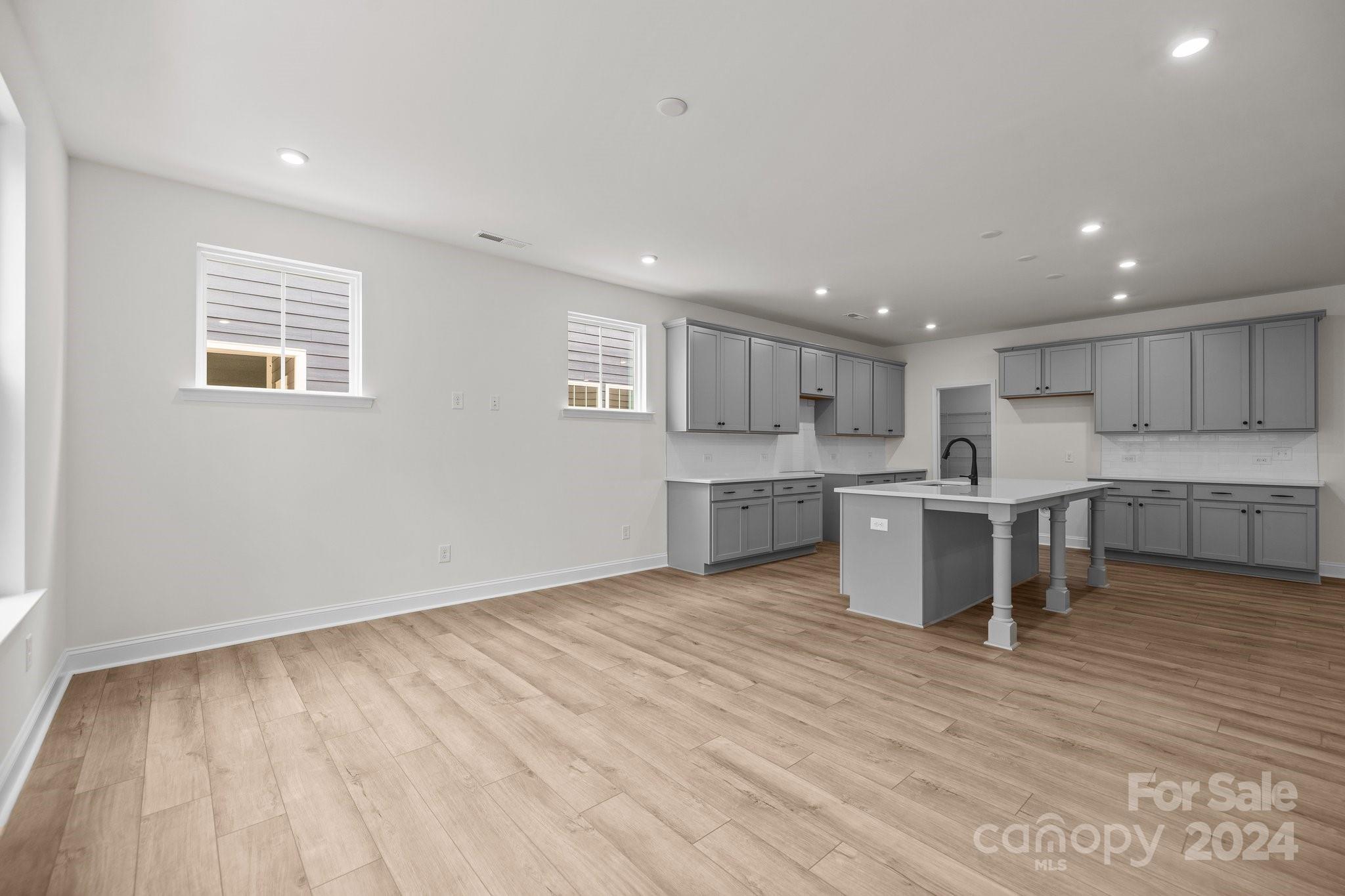 2021 Near Pt Road, Unit 18 Charlotte, NC 28208 - Photo 7 of 29