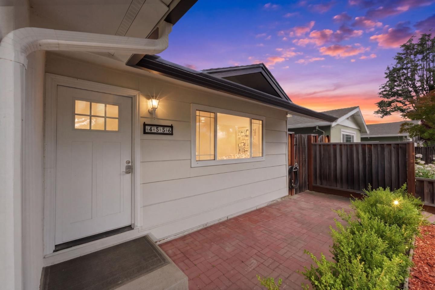 4556 Harwood Road San Jose, CA 95124 - Photo 4 of 57