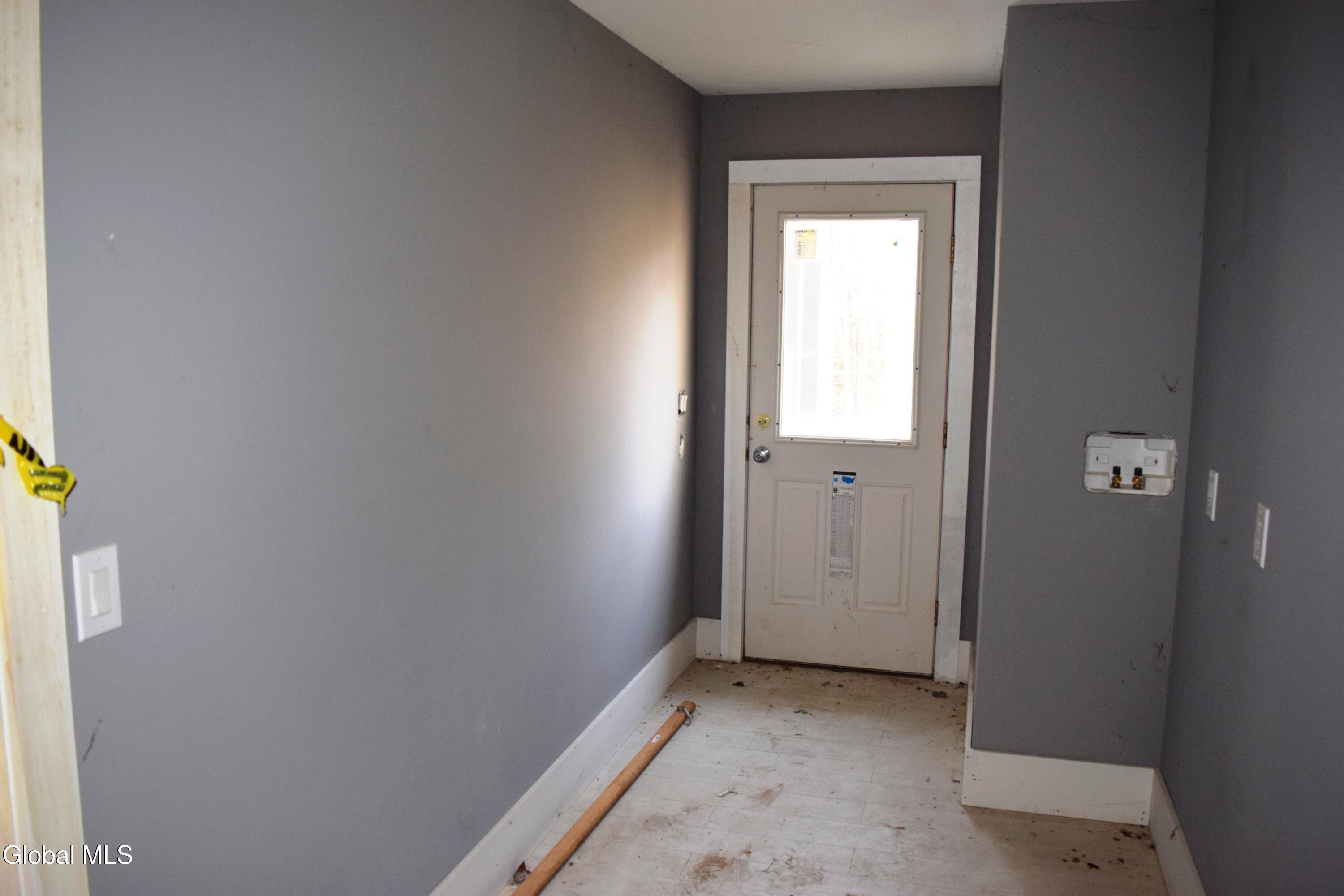 39 Ruggles Road Saratoga Springs, NY 12866 - Photo 15 of 48 14