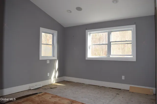 $299,900 | 39 Ruggles Road, Saratoga Springs, NY 12866