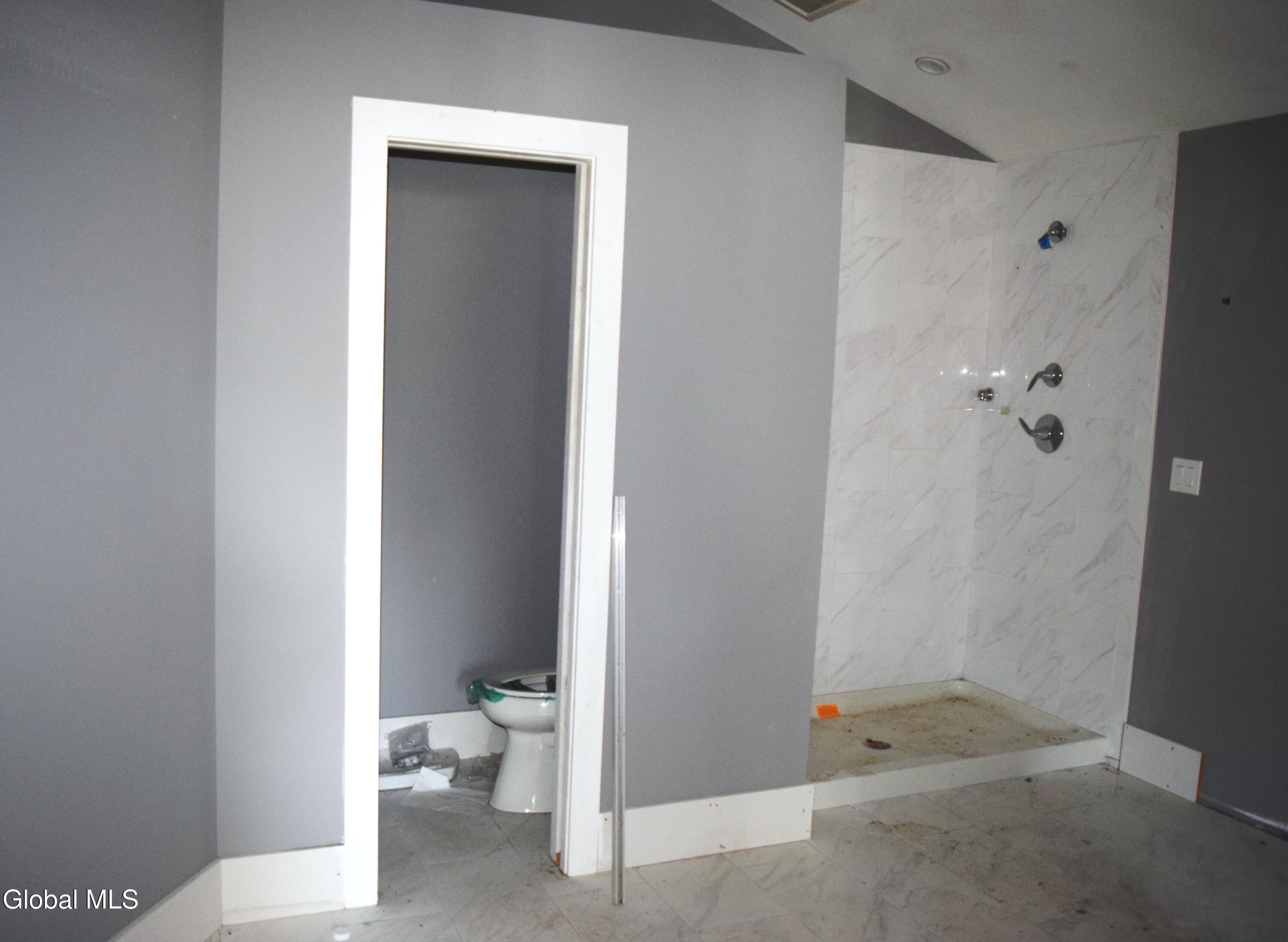 39 Ruggles Road Saratoga Springs, NY 12866 - Photo 18 of 48 17